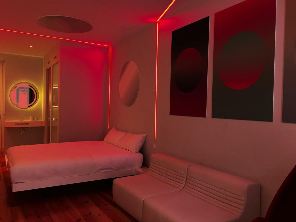 Futuristic Space Loft In Baixa-chiado Apartment