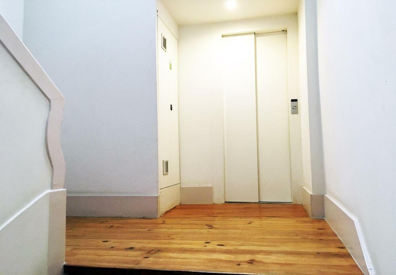 Apartment Futuristic Space Loft In Baixa-chiado Lisbon
